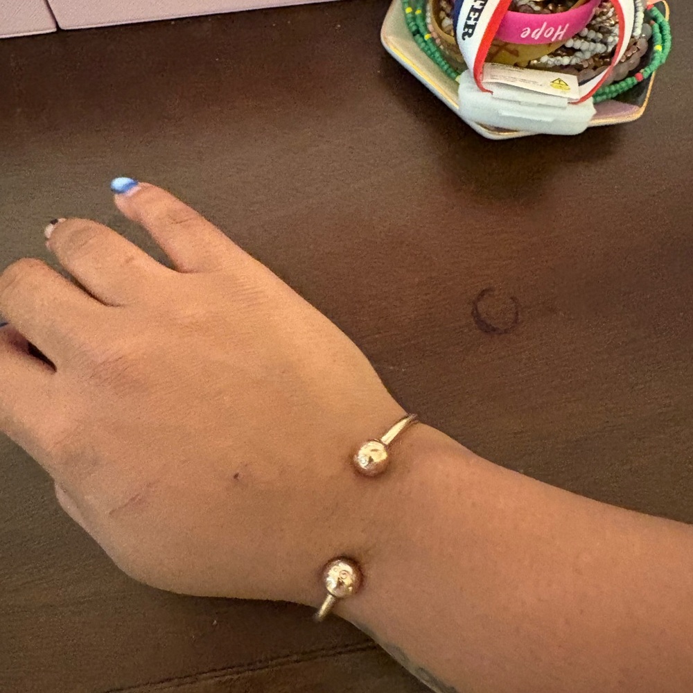 Rose gold Pandora open bangle - Picture 2 of 3